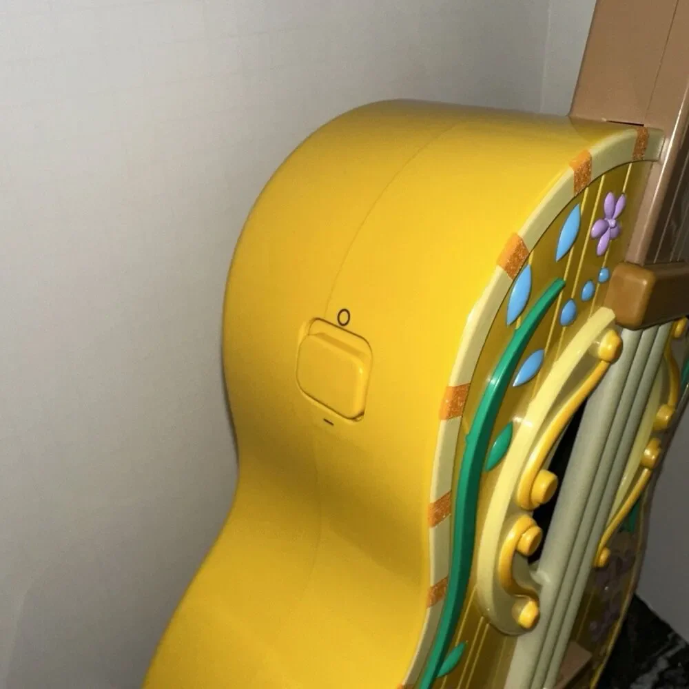 Disney Store Interactive Musical light up Guitar Rapunzel Tangled, TESTED, WORKS